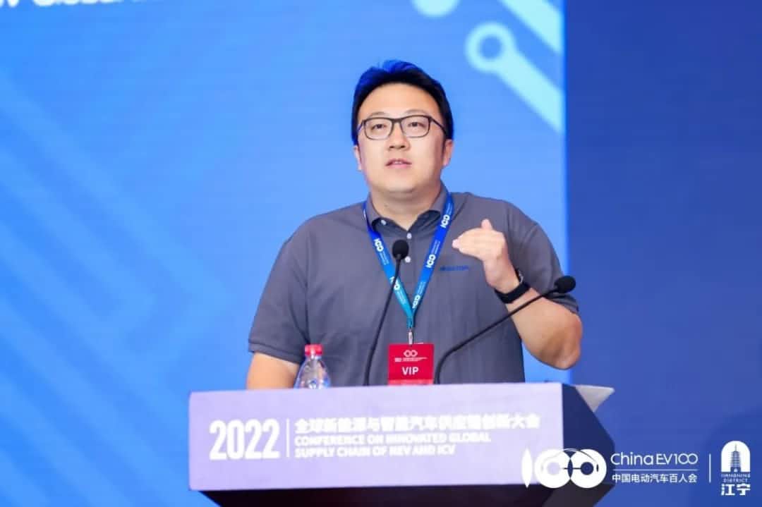 ������Ե�����ܣ�����оƬ��ҵ��Ӧ����ʱ�ڻ�Ե ��ͬ����оƬ��̬